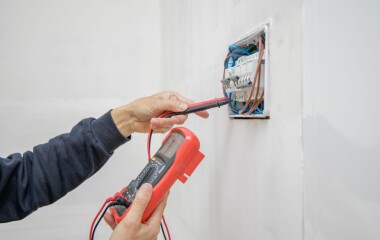 Pracovní úraz elektrickým proudem